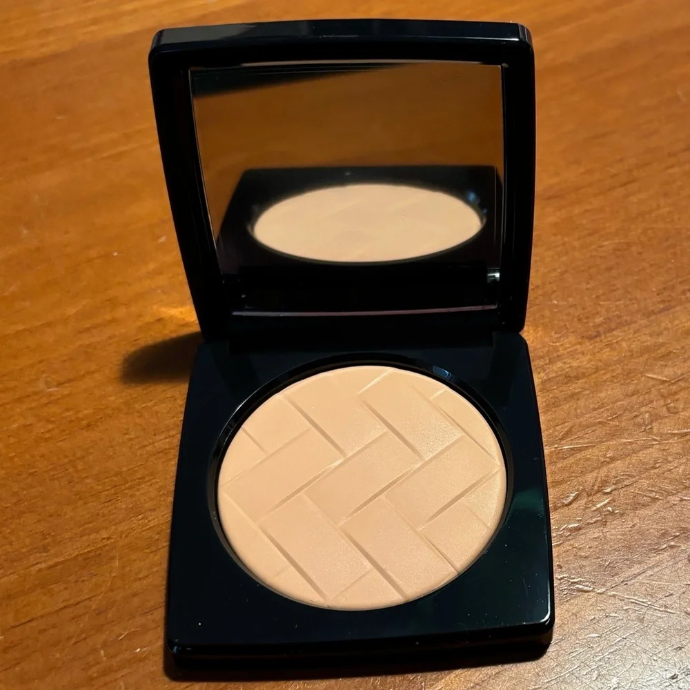 Bobbi Brown Vitamin Enriched Pressed Powder Neutral